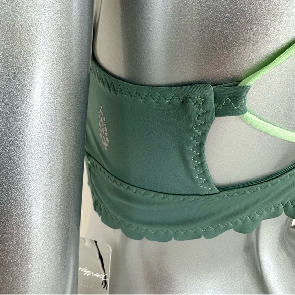 NWT!!! Free People sport bra size S - Picture 4 of 7
